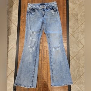 Aeropostale low rise distressed flare jeans size 8R - washed and never worn